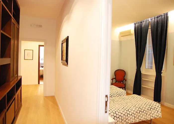 Exclusive A Few Steps From The Spanish Steps