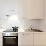 Апартаменты Exclusive A Few Steps From The Spanish Steps Рим